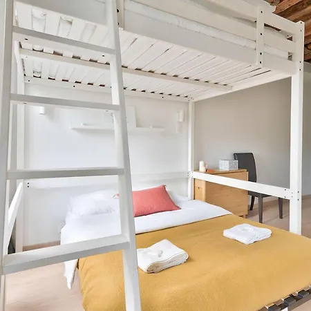 Appartamento Pretty Mezzanine In The Heart Of Parigi